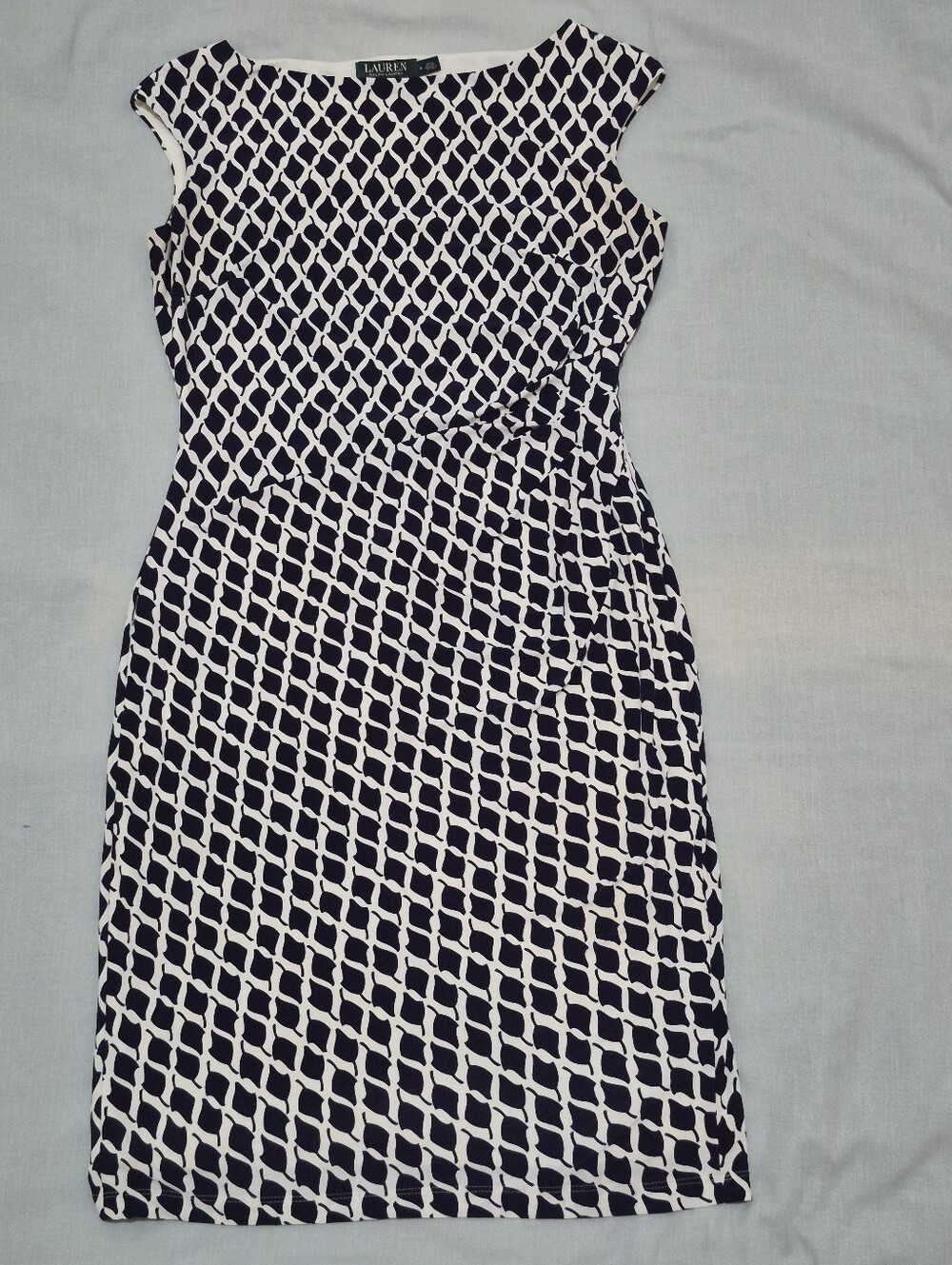 Lauren Ralph Lauren Navy and White Geometric Cap-Sleeve Sheath Dress